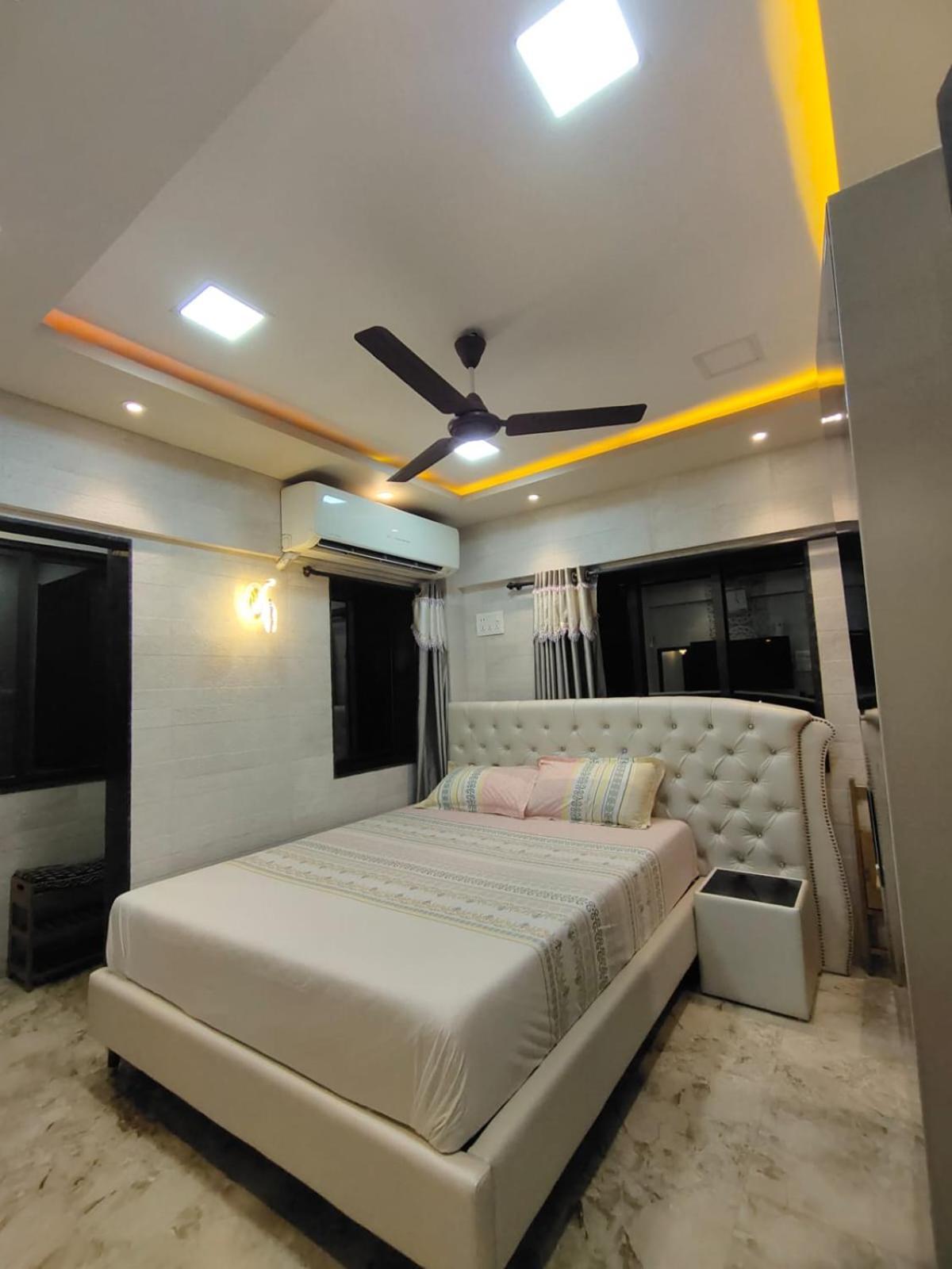 Cozy Furnished Apartment One Block From The Ocean Mumbai Exterior photo